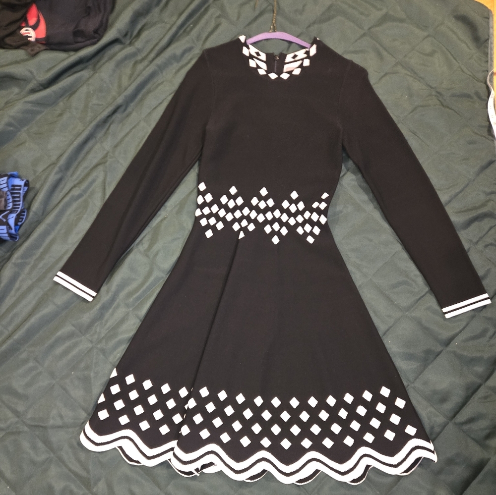 Never Worn! LELA ROSE